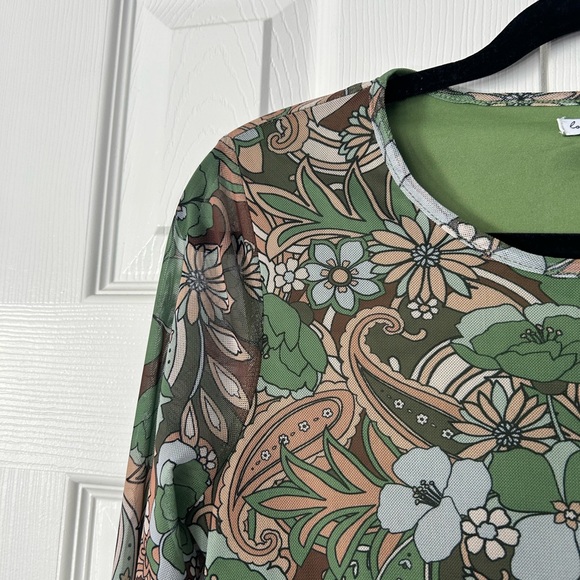 Love, Fire Top Printed Floral Pattern Mesh Long Sleeves Layered Size Small - Picture 5 of 15